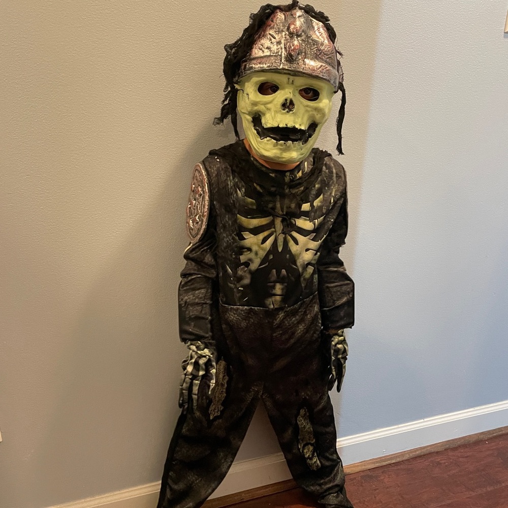 Kids Skeleton Warrior Halloween Costume with Mask and Gloves NWT 4-7 Small - Picture 10 of 10